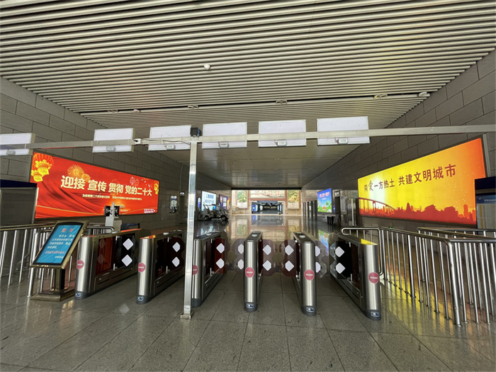 高鐵廣告滿足了精準(zhǔn)的投放需求，對(duì)于品牌的營銷十分有利